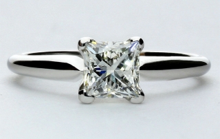 clean-diamond-ring