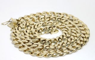 Cleaning Your Gold Jewelry the Right Way