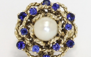 Go retro with bold gold pieces