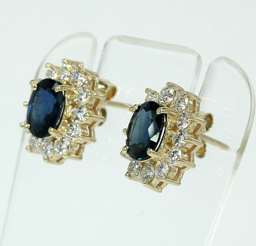 diamond-sapphire-stud-earrings